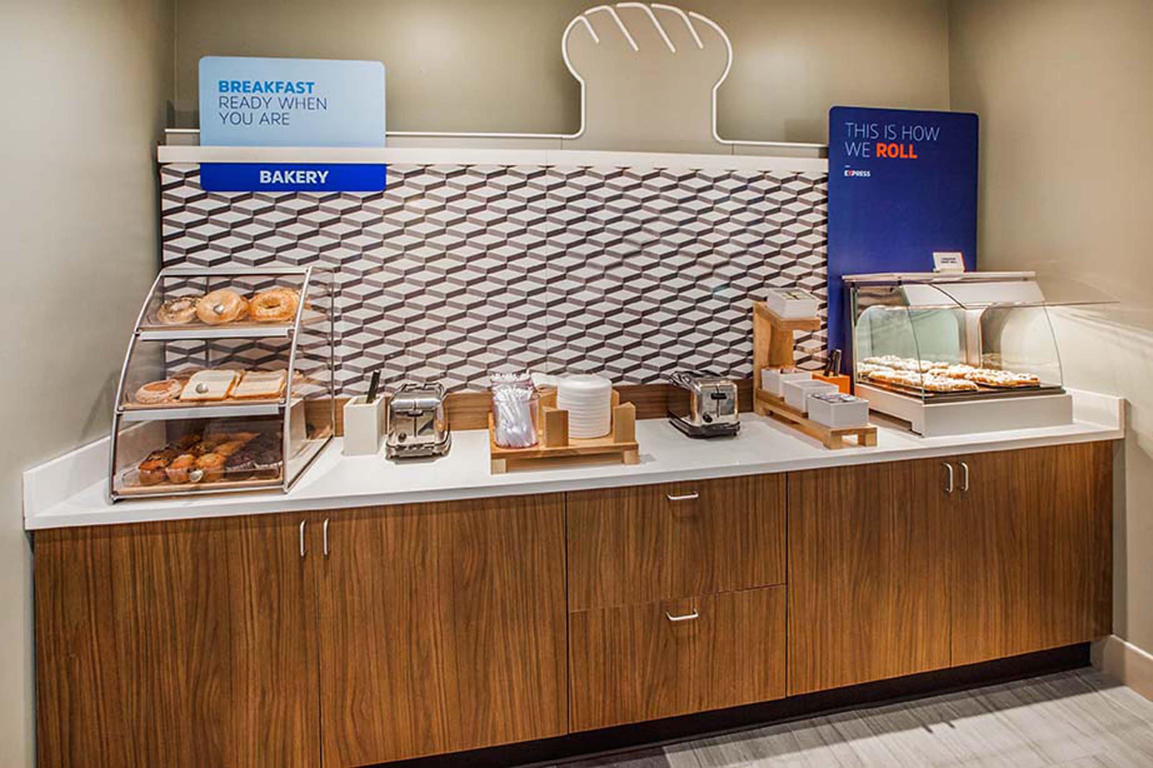 Holiday Inn Express & Suites Bonham By Ihg Buitenkant foto